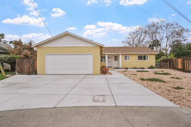 $435,000 | 201 Eagle Court, Modesto, CA 95350