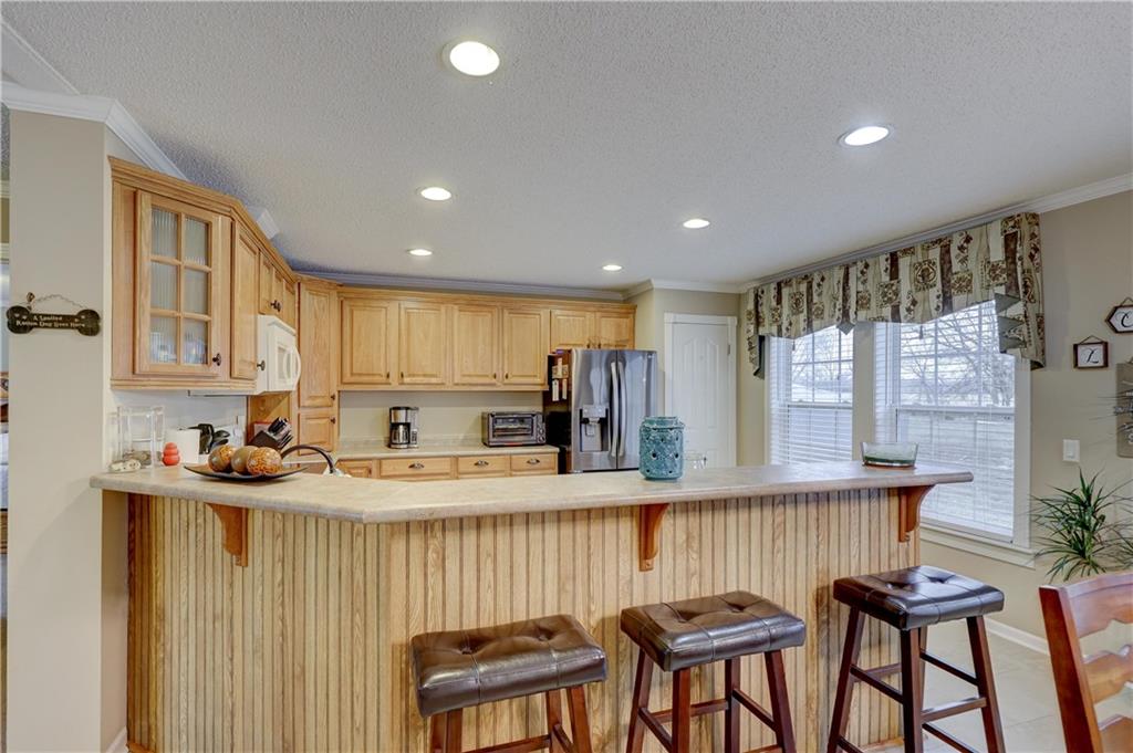 23098 Kiowa Road Parsons, KS 67357 - Photo 14 of 53