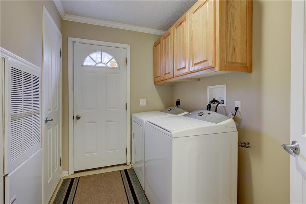 23098 Kiowa Road Parsons, KS 67357 - Photo 16 of 38