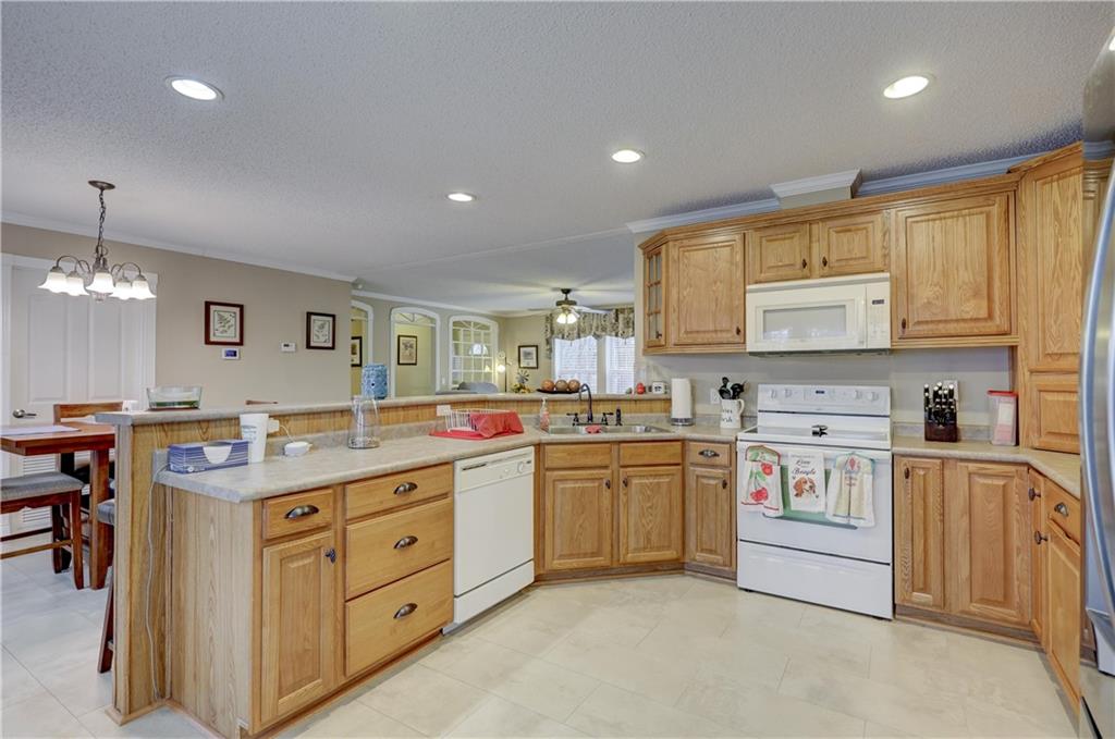 23098 Kiowa Road Parsons, KS 67357 - Photo 18 of 53