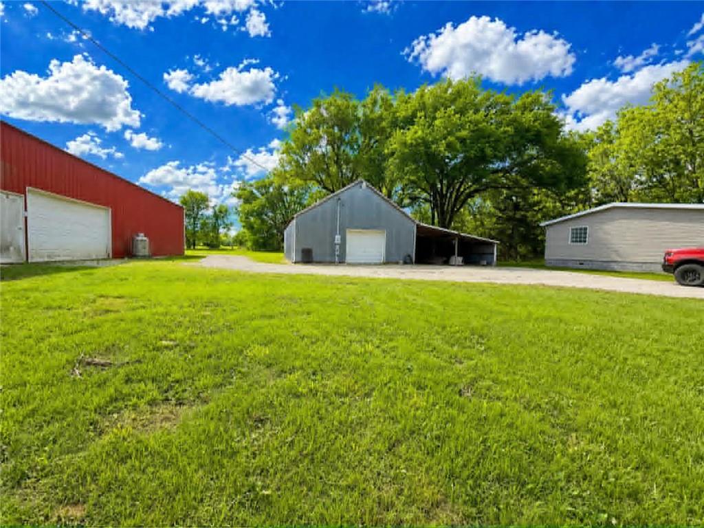 23098 Kiowa Road Parsons, KS 67357 - Photo 31 of 38