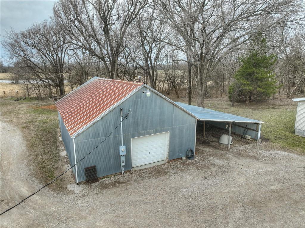 23098 Kiowa Road Parsons, KS 67357 - Photo 39 of 53