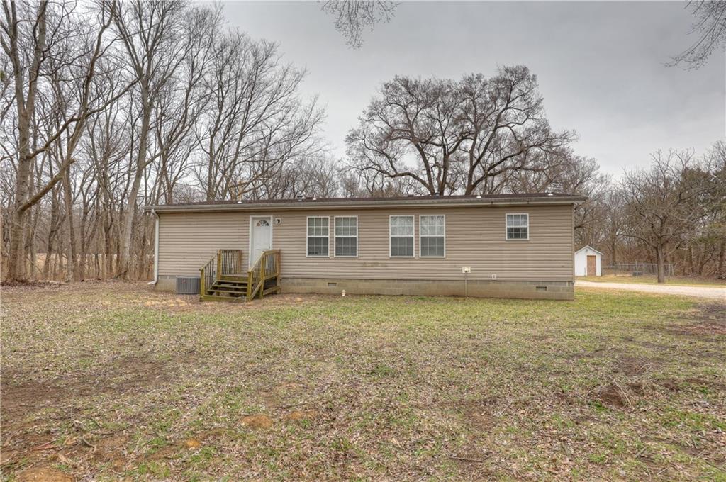 23098 Kiowa Road Parsons, KS 67357 - Photo 6 of 53