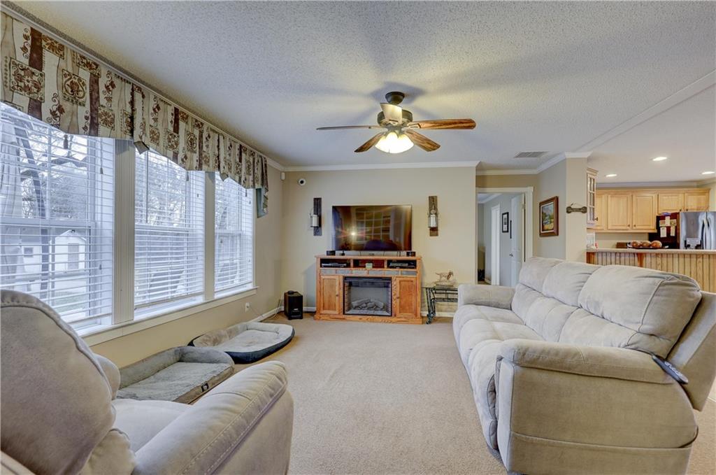 23098 Kiowa Road Parsons, KS 67357 - Photo 8 of 53