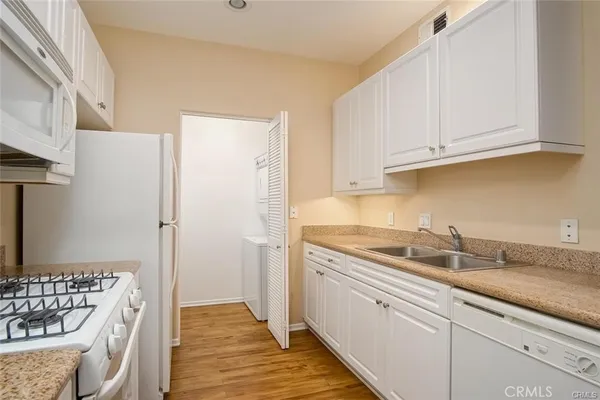 $2,500 | 2212 Watermarke Place, Irvine, CA 92612