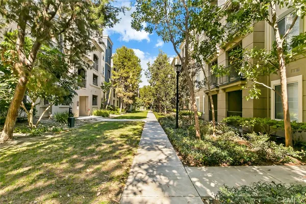 $2,500 | 2212 Watermarke Place, Irvine, CA 92612