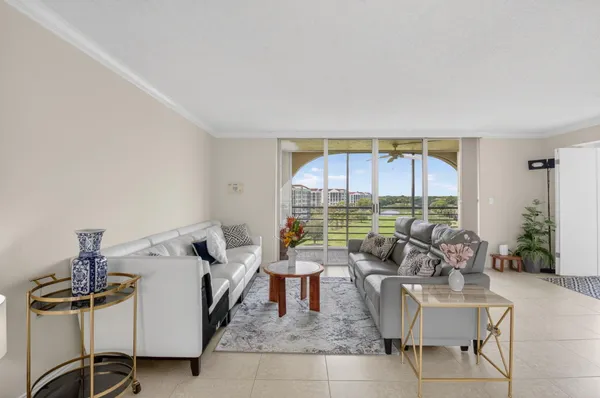 $3,800 | 7129 Promenade Drive, Unit 802, Boca Raton, FL 33433