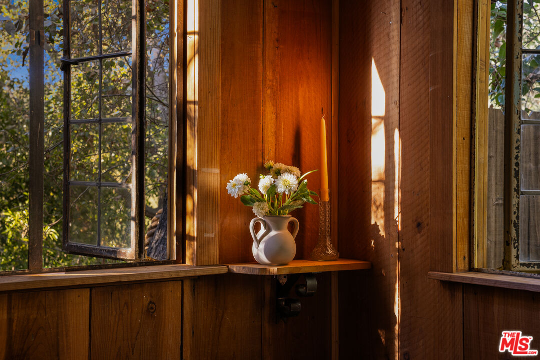 21658 Encina Road Topanga, CA 90290 - Photo 32 of 54 Gallery Image 32