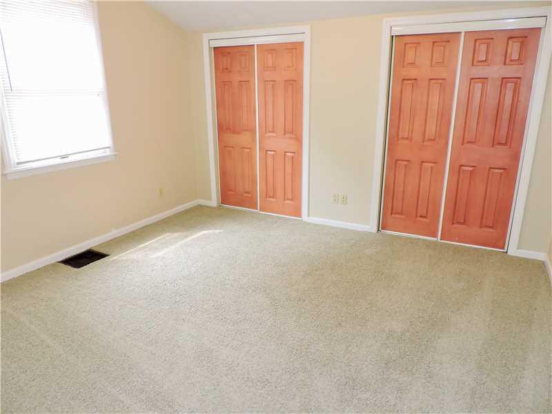 1450 Isoline Street Pittsburgh, PA 15204 - Photo 11 of 20 Bedroom.