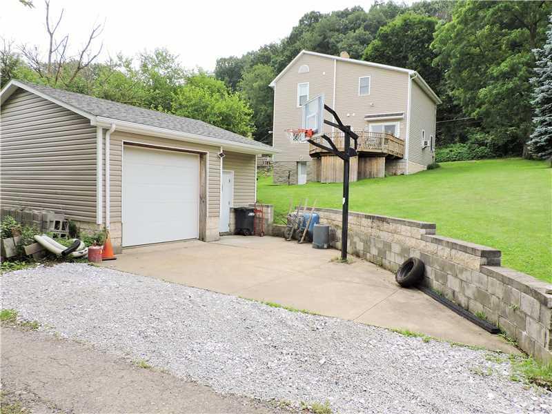 1450 Isoline Street Pittsburgh, PA 15204 - Photo 19 of 20 Exterior Back.