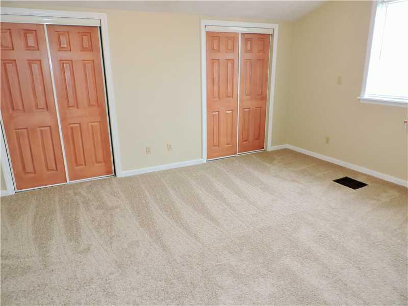 1450 Isoline Street Pittsburgh, PA 15204 - Photo 10 of 20 Bedroom.