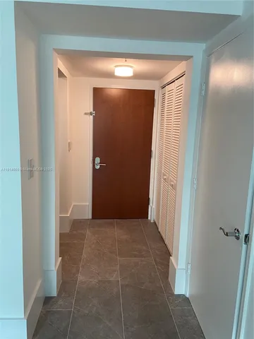 $3,200 | 31 Southeast 5th Street, Unit 2103, Miami, FL 33131