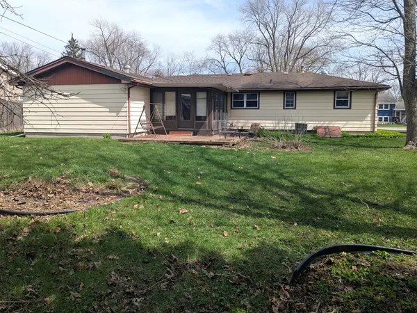 $199,999 | 209 Hickory Lane, Momence, IL 60954