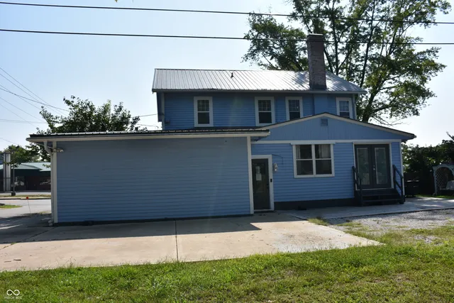 $299,000 | 124 South Indiana Street, Mooresville, IN 46158