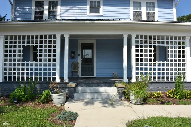 $299,000 | 124 South Indiana Street, Mooresville, IN 46158