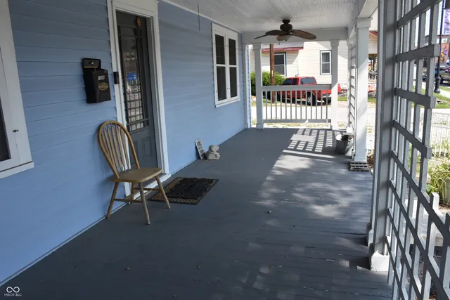 $299,000 | 124 South Indiana Street, Mooresville, IN 46158