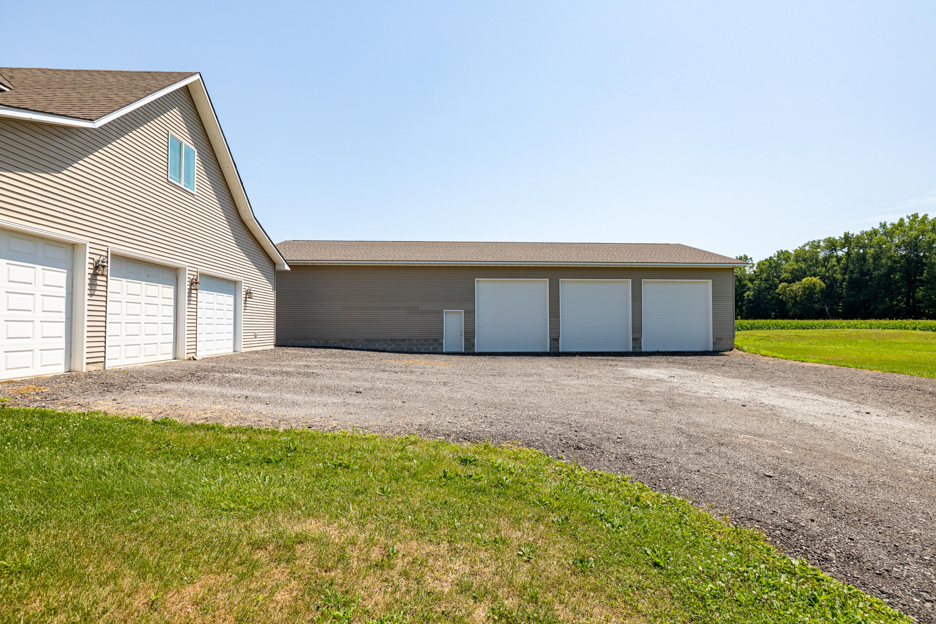 10151 Hitchingham Road Milan, MI 48160 - Photo 5 of 75 10151 Hitchingham Rd (59 of 74)