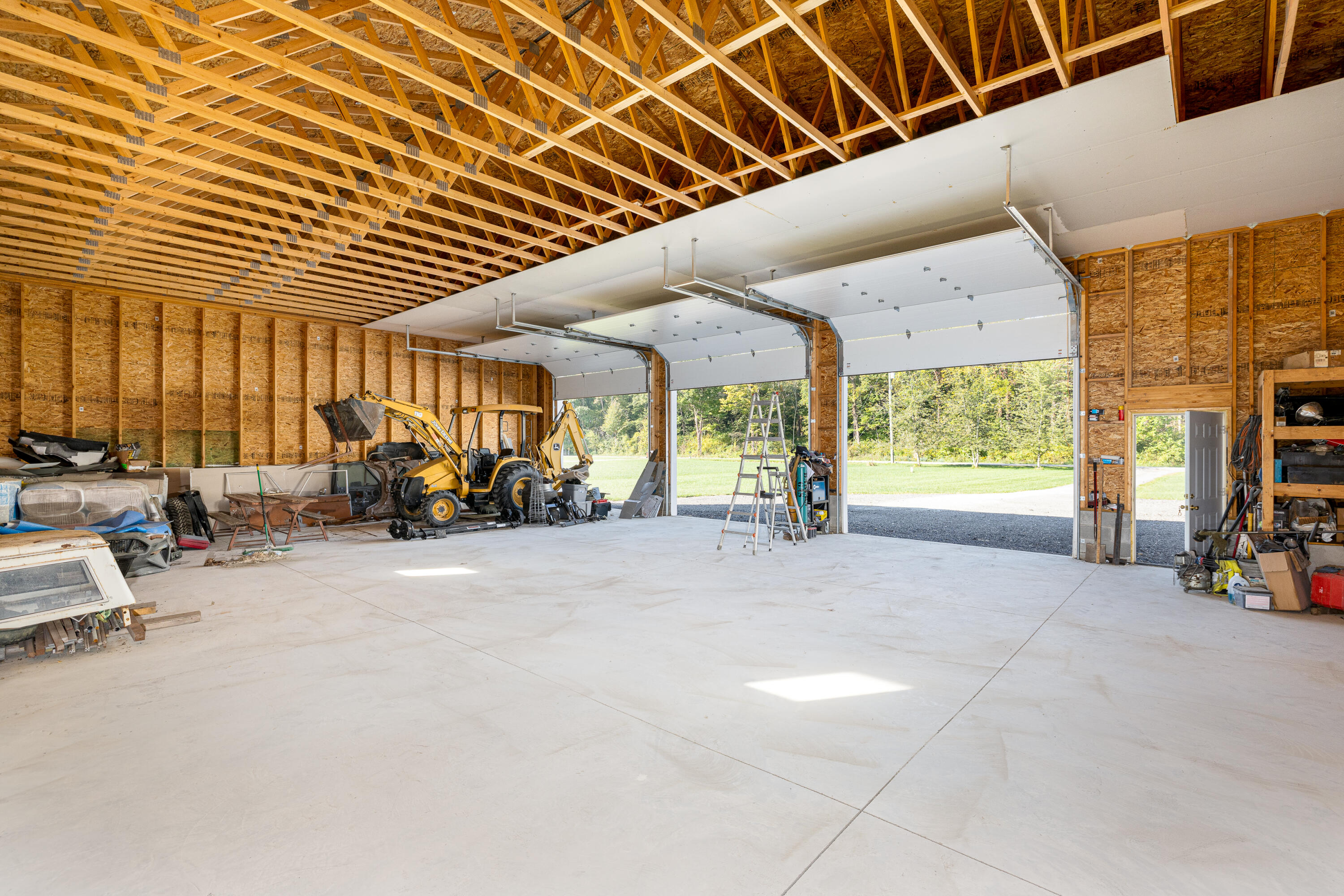 10151 Hitchingham Road Milan, MI 48160 - Photo 65 of 75 10151 Hitchingham Rd Pole Barn (3 of 8)