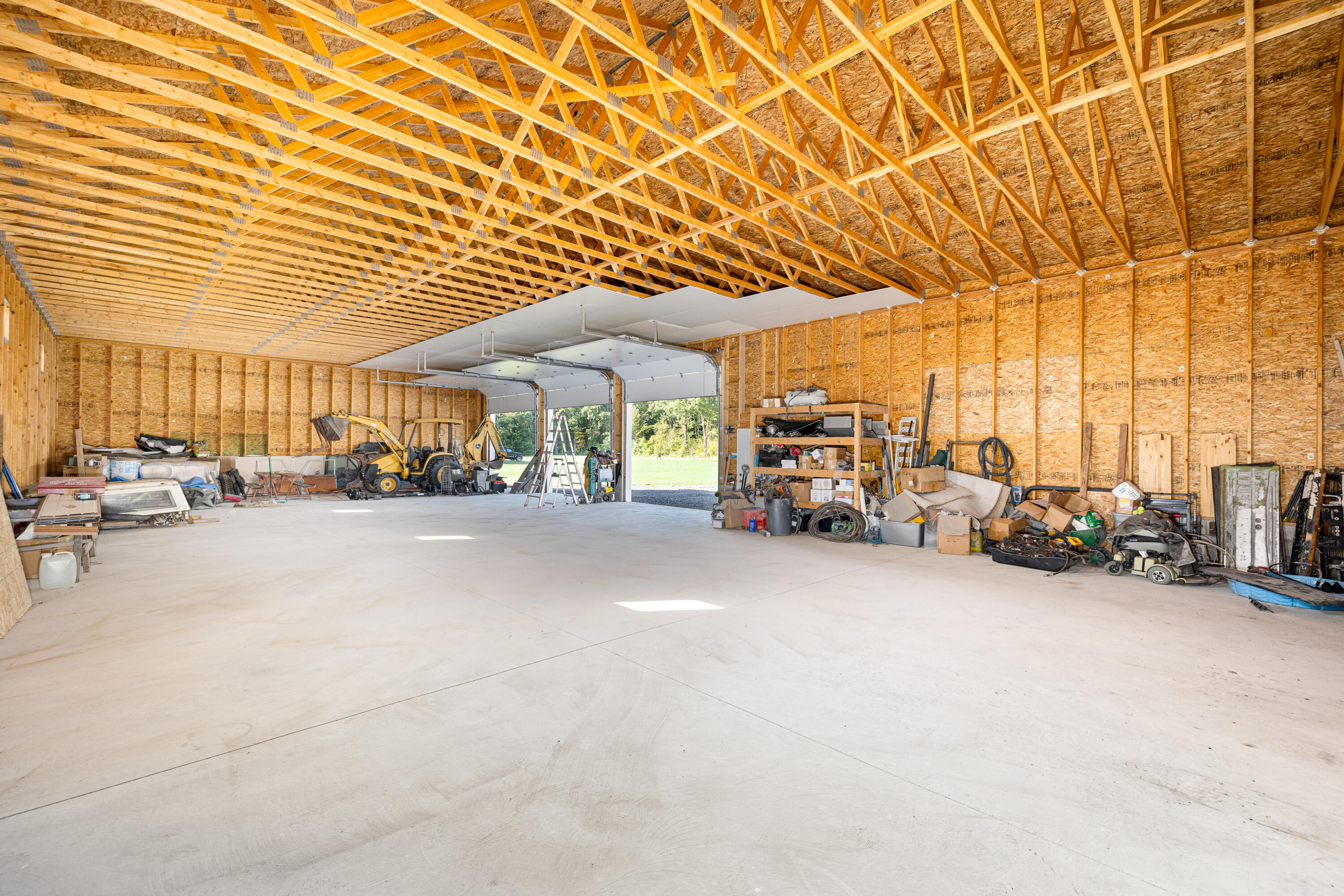 10151 Hitchingham Road Milan, MI 48160 - Photo 66 of 75 10151 Hitchingham Rd Pole Barn (2 of 8)