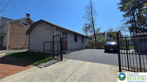 $550,000 | 746 Center Street, Bethlehem, PA 18018