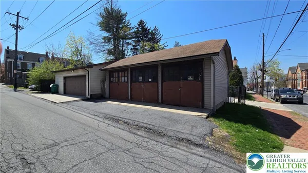 $550,000 | 746 Center Street, Bethlehem, PA 18018