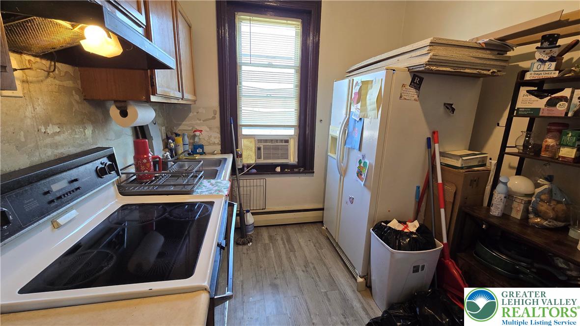 746 Center Street Bethlehem, PA 18018 - Photo 16 of 44