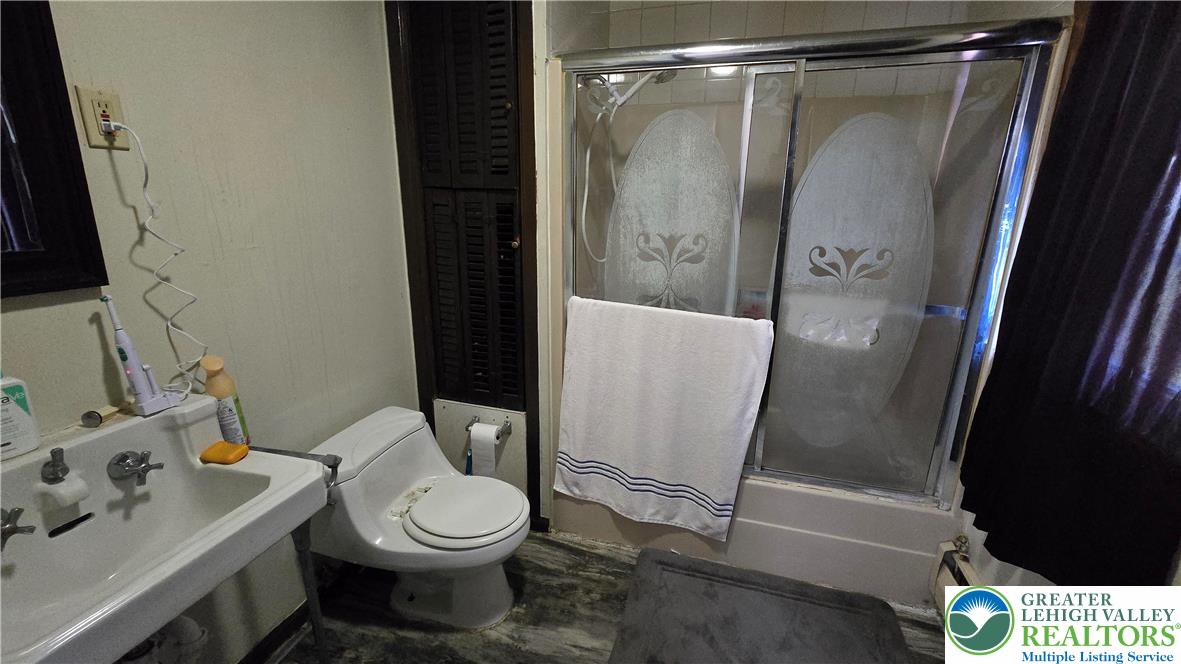 746 Center Street Bethlehem, PA 18018 - Photo 41 of 44