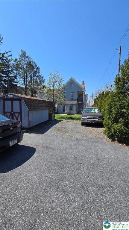 746 Center Street Bethlehem, PA 18018 - Photo 8 of 44