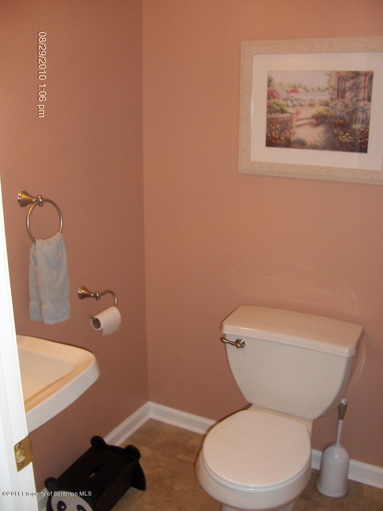 190 Spedding Road Jermyn, PA 18433 - Photo 11 of 23 Gallery Image 11