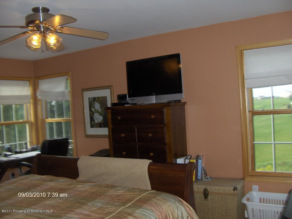 190 Spedding Road Jermyn, PA 18433 - Photo 6 of 23 Gallery Image 6