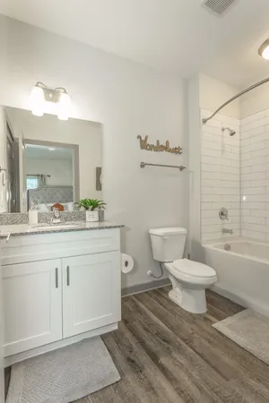 $435,000 | 804 Riverfront Parkway, Unit 401, Chattanooga, TN 37402