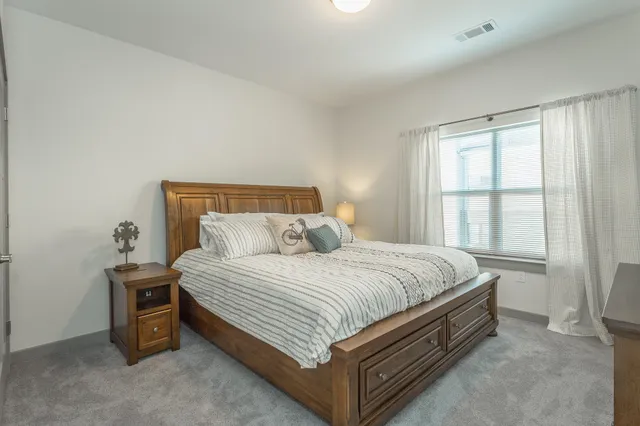 $435,000 | 804 Riverfront Parkway, Unit 401, Chattanooga, TN 37402