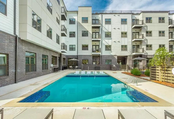 $435,000 | 804 Riverfront Parkway, Unit 401, Chattanooga, TN 37402