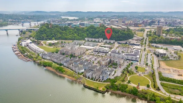 $435,000 | 804 Riverfront Parkway, Unit 401, Chattanooga, TN 37402