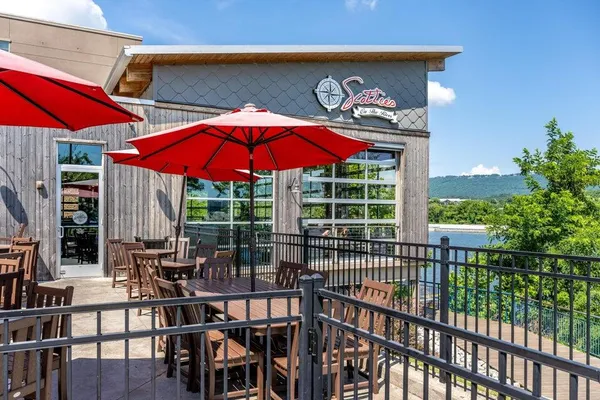 $435,000 | 804 Riverfront Parkway, Unit 401, Chattanooga, TN 37402
