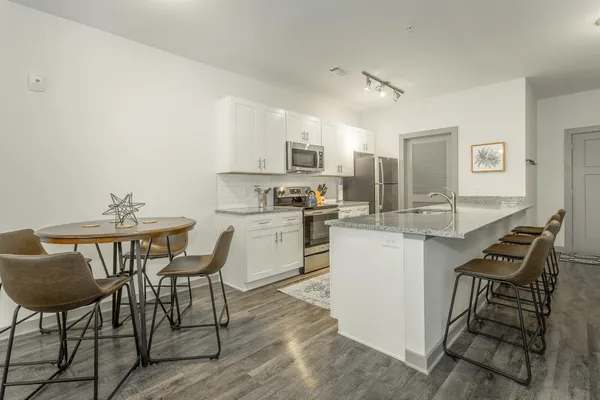 $435,000 | 804 Riverfront Parkway, Unit 401, Chattanooga, TN 37402