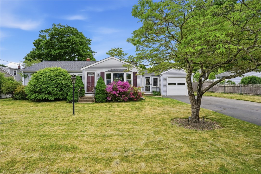 14 Beatrice Avenue Warwick, RI 02889 - Photo 31 of 31