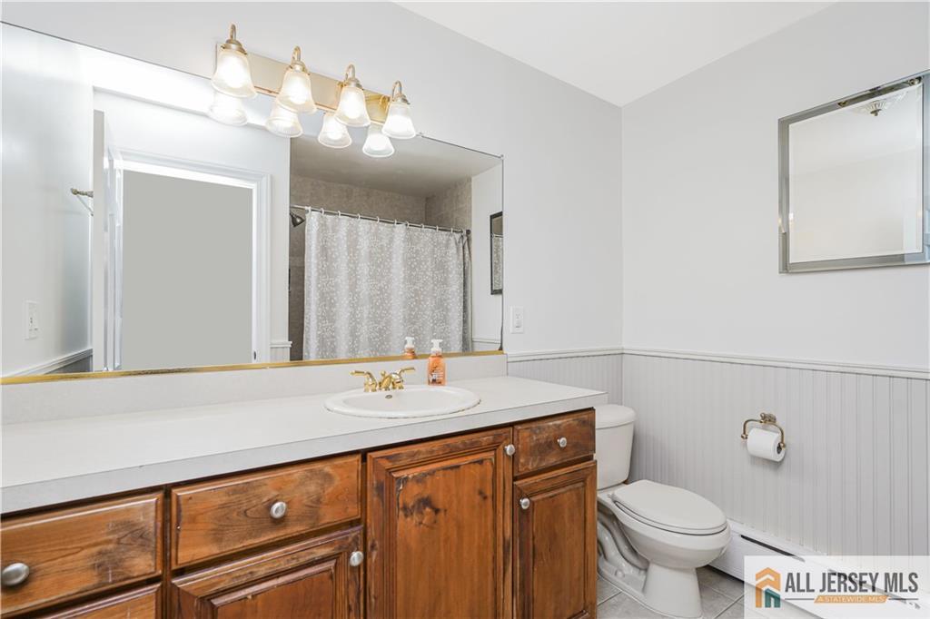 82 Milltown Road East Brunswick, NJ 08816 - Photo 21 of 45