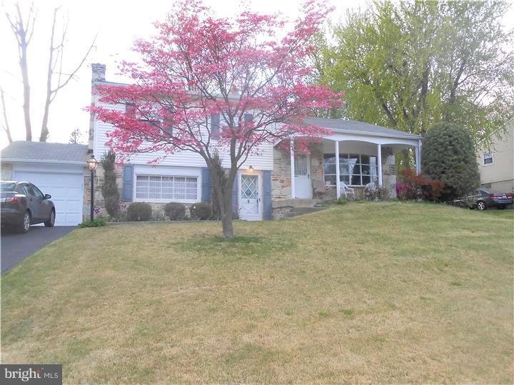 3164 Oak Road Huntingdon Valley, PA 19006 - Photo 1 of 20 Exterior Front