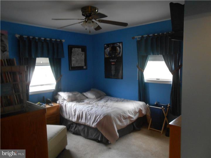 3164 Oak Road Huntingdon Valley, PA 19006 - Photo 15 of 20 Bedroom 3