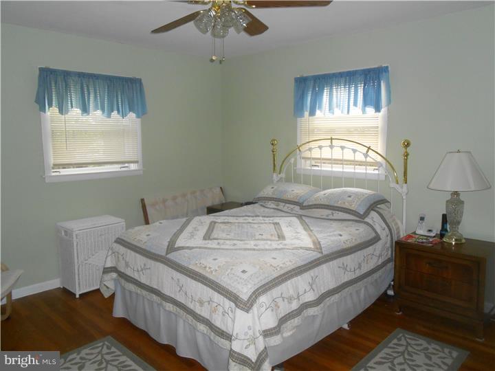3164 Oak Road Huntingdon Valley, PA 19006 - Photo 17 of 20 Bedroom - Main