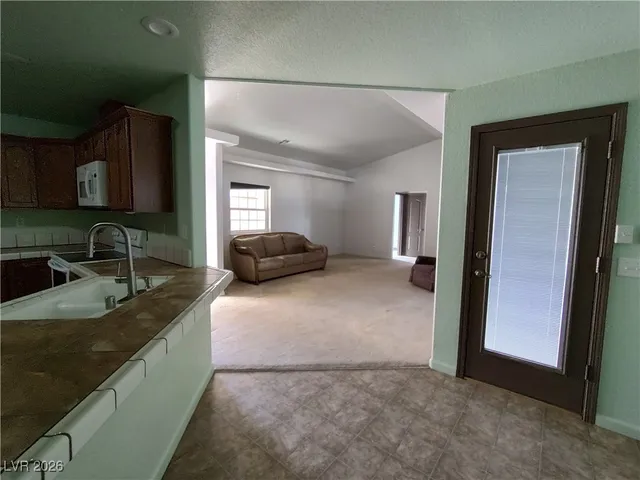 $389,444 | 2180 Traci Street, Pahrump, NV 89048