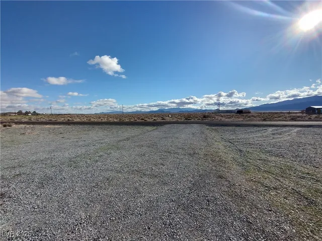 $389,444 | 2180 Traci Street, Pahrump, NV 89048