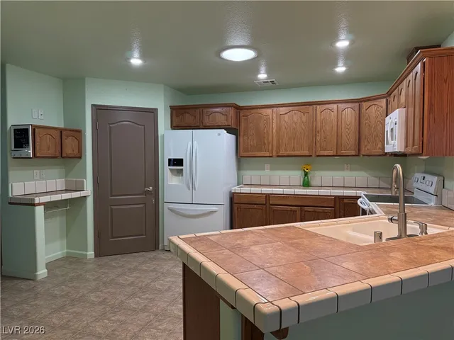 $389,444 | 2180 Traci Street, Pahrump, NV 89048