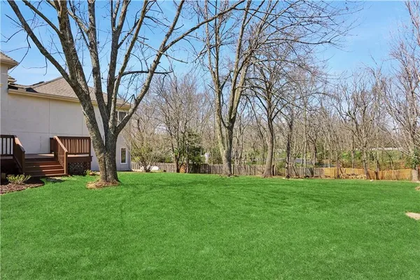 $799,000 | 17010 Palos Verde Drive, Stilwell, KS 66085