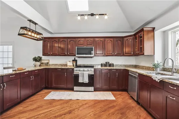 $799,000 | 17010 Palos Verde Drive, Stilwell, KS 66085