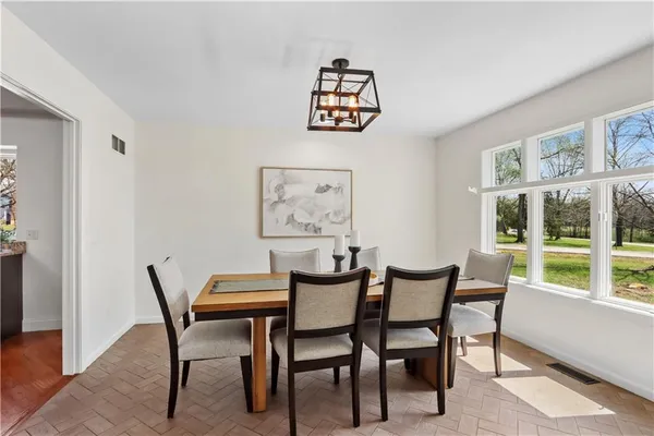 $799,000 | 17010 Palos Verde Drive, Stilwell, KS 66085