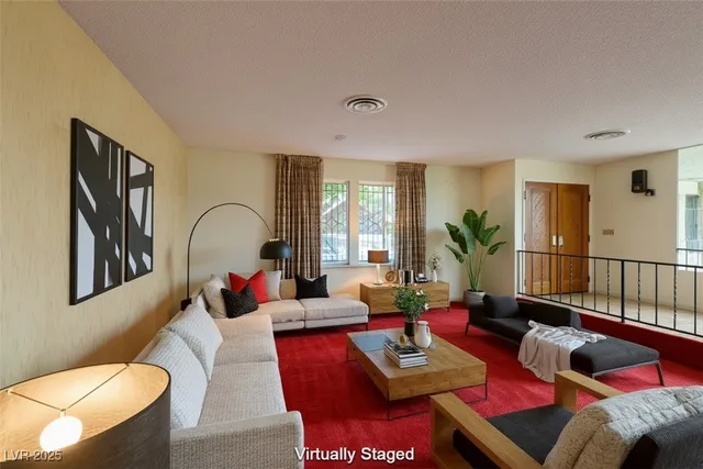 $874,900 | 4220 West Pinecrest Circle, Las Vegas, NV 89121