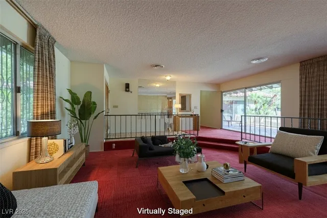 $874,900 | 4220 West Pinecrest Circle, Las Vegas, NV 89121