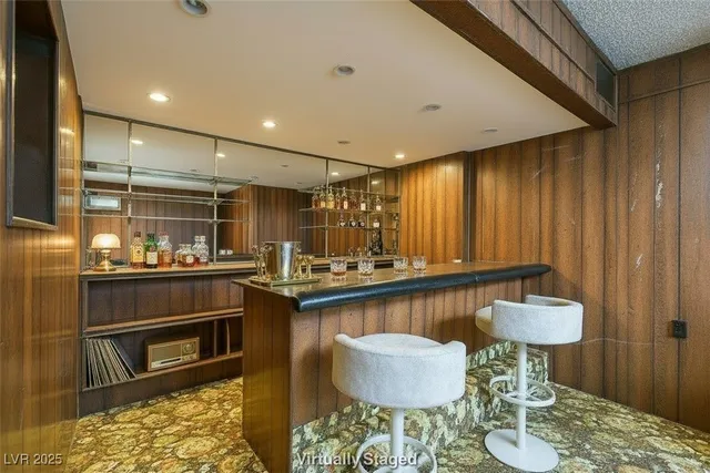 $874,900 | 4220 West Pinecrest Circle, Las Vegas, NV 89121